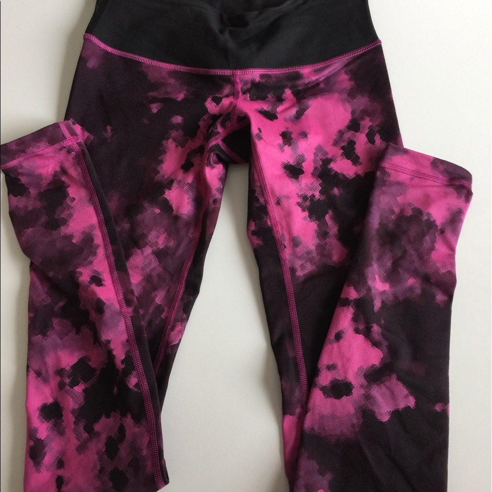 Lululemon Wonder Under 4